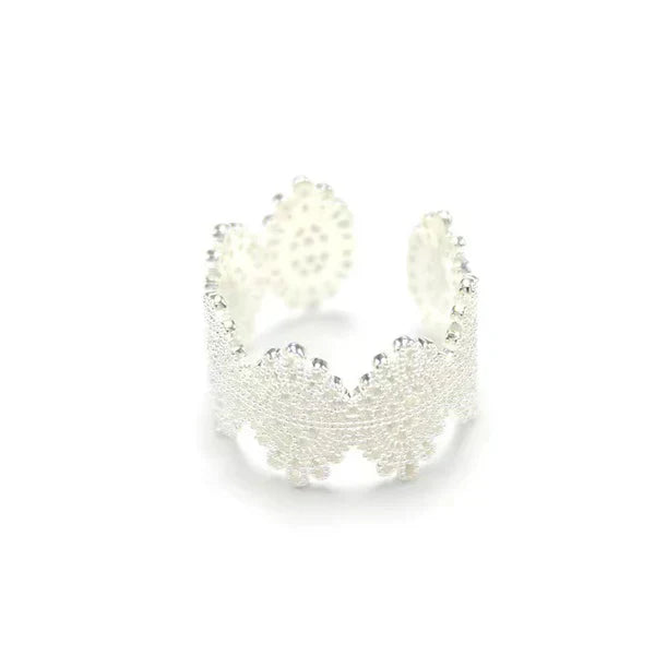 All-match Gentle Sterling Silver Lace Hollow Ring
